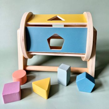 Caja de formas giratoria Montessori